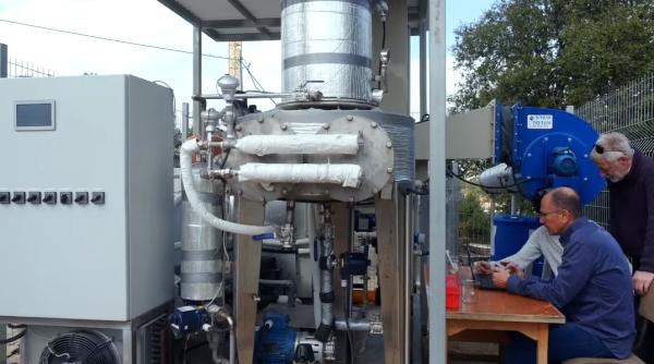 Spania. O companie a conceput un sistem prin care extrage apă potabilă din aer