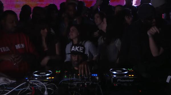 DJ-ul Paul Johnson a murit la 50 de ani, după ce a fost diagnosticat cu COVID-19: „Muzica house l-a pierdut pe cel mai mare din toate timpurile”