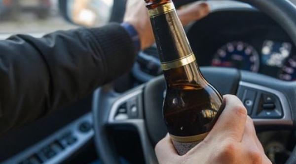 Şofer beat şi fără permis, oprit cu focuri de armă în Constanţa