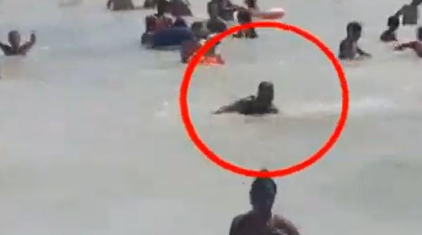 Un bărbat beat s-a certat salvamarii, după ce a fost salvat de la înec, la Costinești