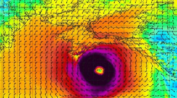 Alertă meteo! Europa fierbe la 45 de grade, iar România riscă să fie lovită de un ciclon din Marea Neagră