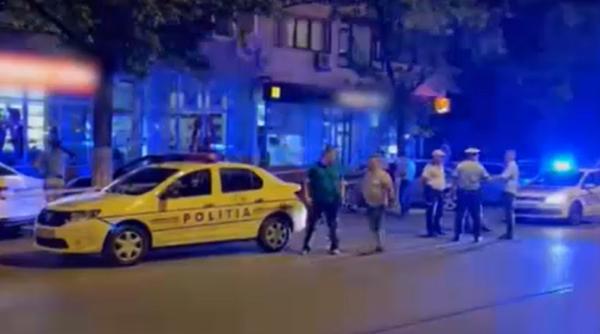 Mama gemenilor din Ploiești care au murit după ce au căzut de la etajul zece spune că nu aveau cum să deschidă geamul: „Era rabatat”