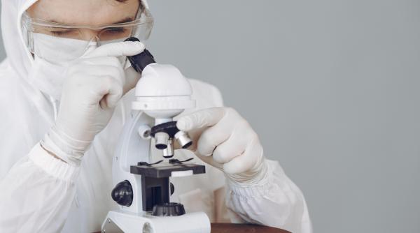 OMS, ipoteză uluitoare: Coronavirus a apărut după o scurgere dintr-un laborator chinez