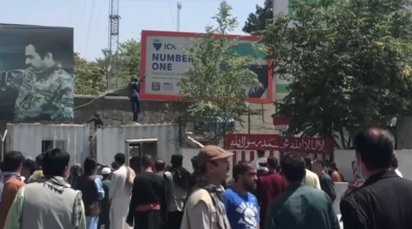 MAE, anunț despre românii din Afganistan: Au plecat 16, mai sunt 27