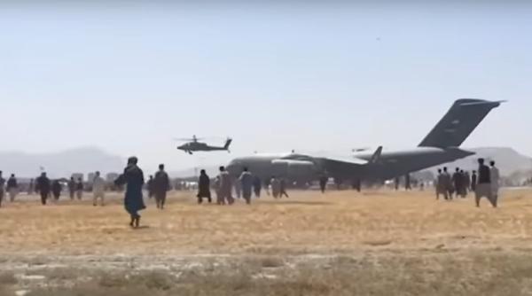Afganistan. Cel puţin 17 răniţi, în urma unei busculade produse la intrarea în Aeroportul din Kabul