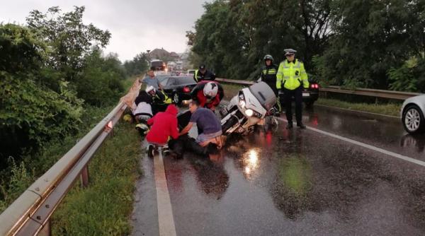 Doi bărbați, răniţi într-un grav accident de motocicletă, în județul Suceava