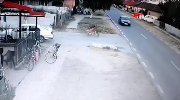 Fetiţă de 7 ani, spulberată de o maşină chiar de ziua ei: "S-a dus să-și cheme prietenii să taie tortul și nu s-a mai întors" - VIDEO