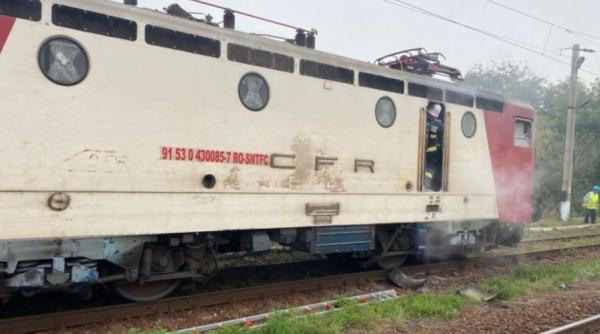 Panică în trenul Iaşi-Bacău, după ce locomotiva a luat foc în Gara Sârca. Circulaţia feroviară, întreruptă 30 de minute