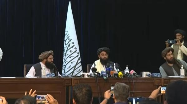 Prima conferinţă de presă a talibanilor: „Nu mai vrem conflicte”