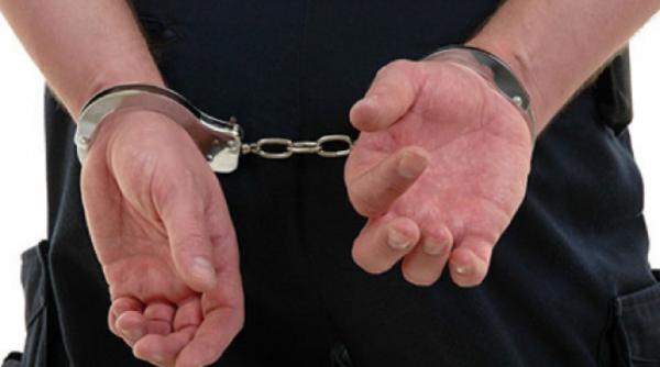 Un român a fost arestat după ce a VIOLAT o femeie într-o cameră de hotel