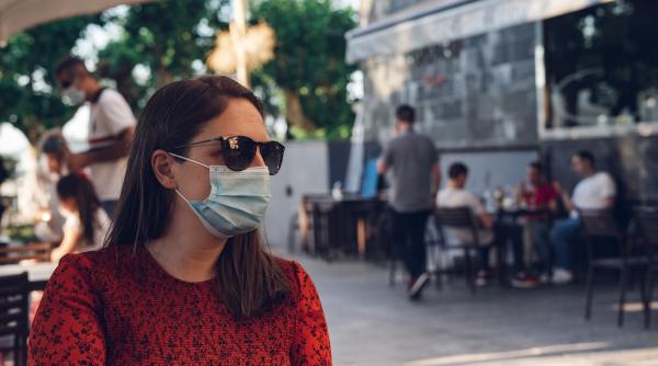 La Barcelona ar putea fi reintroduse RESTRICȚIILE de circulație pe timpul nopții