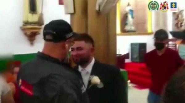 Traficant de droguri, săltat de polițiști chiar din fața altarului. Individul era căutat din 2017