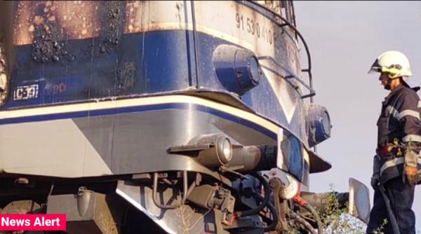 Locomotivă în flăcări. 60 de călători evacuați. ULTIMA ORĂ