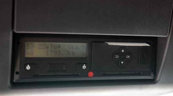 Olanda. 10.000 de euro amendă pentru o firmă, pentru modificarea neautorizată a tahografului