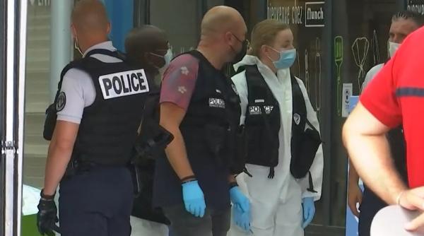 Franța: Toţi afganii care au părăsit Kabulul sunt verificați de către serviciile de securitate franceze