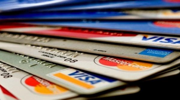 Atenție la cardurile bancare. O nouă amenințare cibernetică vizează furtul de date