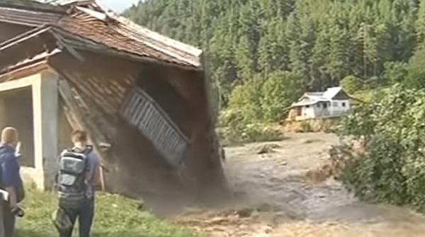 Cod portocaliu de inundații în 20 de județe din România