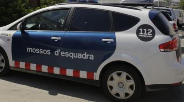 Spania. Cuplu de români, spaima comercianților. Prinși cu geanta plină de parfumuri furate