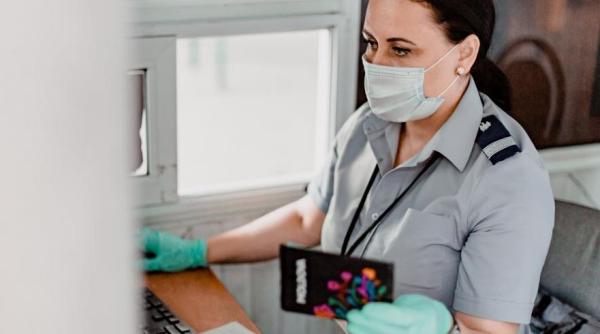 Teste negative false de COVID-19, descoperite la frontieră. Șase persoane trimise în carantină