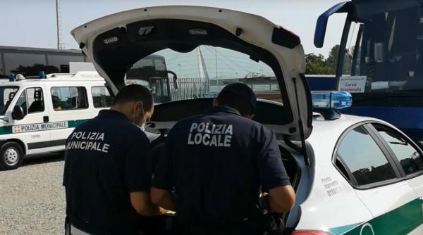 Italia. Poliția verifică la sânge pachetele trimise din România si Moldova din microbuze și autobuze