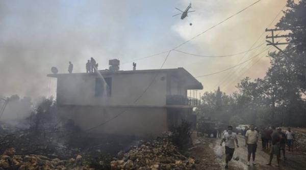 Un pompier a decedat în incendiile de pădure din Spania