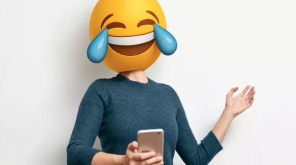 Bancul zilei: Românii au făcut, cu un simplu creion, ceea ce NASA a realizat, în 10 ani, după ce a cheltuit miliarde de dolari