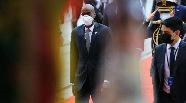 Parchetul din Haiti cere inculparea premierului Henry în ancheta asasinării preşedintelui