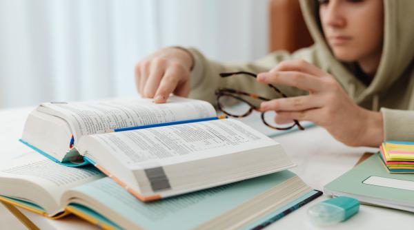 Reguli noi pentru studenții care vor cazare la cămin. Unde pot obține un loc gratuit