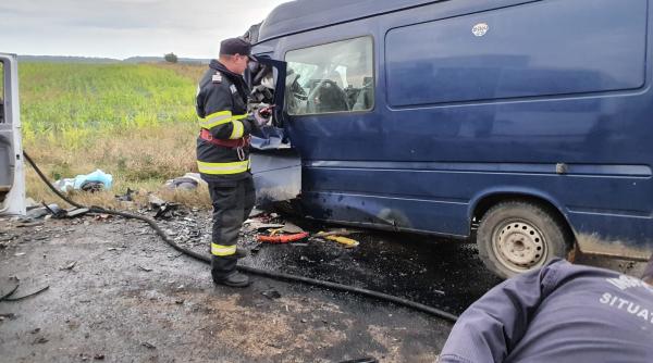 Patru români, morți într-un accident cumplit, în Ialomița: Două autoutilitare și un autoturism, făcute praf!