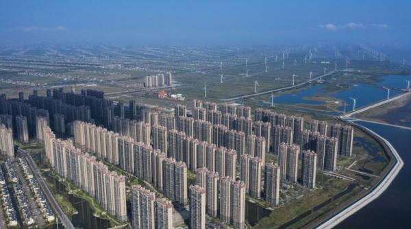 Colapsul gigantului imobiliar chinez Evergrande. Nimeni nu știe cât de mare va fi criza care va urma