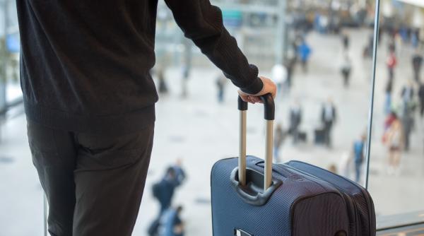 Italienii se mută în România ca să nu fie obligați să se vaccineze anti-COVID: „Oamenii se organizează să părăsească Italia”