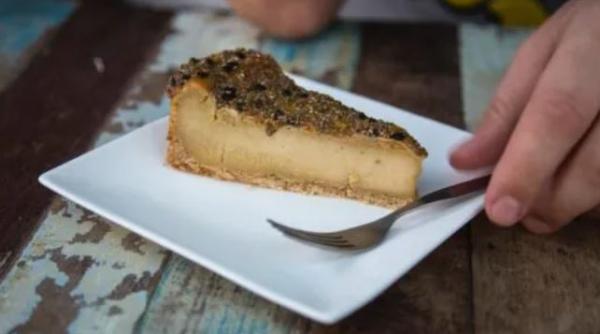 Tartă cu brânză și alune. Un desert irezistibil, fraged și aromat. Secretul cofetarilor italieni s-a aflat