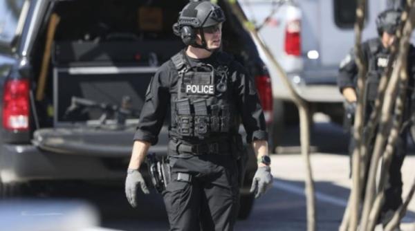 Atac armat într-un supermarket din SUA. O persoană a murit, alte 12 sunt rănite. Polițișt: „Unii oameni s-au ascuns în congelatoare“  