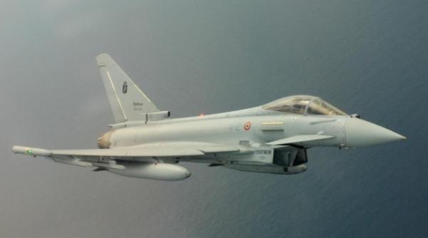 Incident de securitate: Avioane militare rusești, interceptate de NATO în apropierea spațiului aerian al României