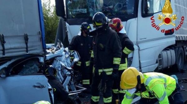 Italia. Șofer român de TIR, mort într-un accident cumplit. Trei camioane, implicate în impactul fatal 