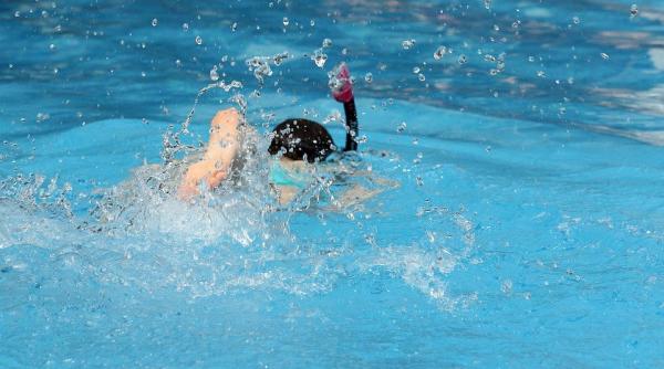 Au uitat de efectele post Covid. Brazilienii fac terapie sub apă și spun că au rezultate spectaculoase