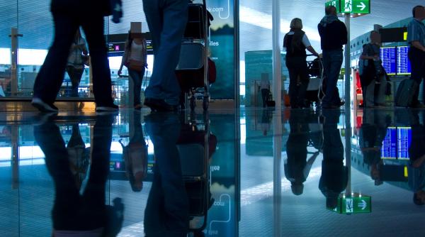 Șofer român de TIR, arestat pe aeroportul din Luton, când voia să plece în țară: „Vasile este ultima piesă a puzzle-ului”