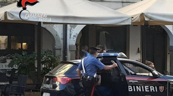 Badantă româncă arestată direct de pe aeroport în Italia, când se pregătea să fugă în țară: polițiștii caută și acum averea furată