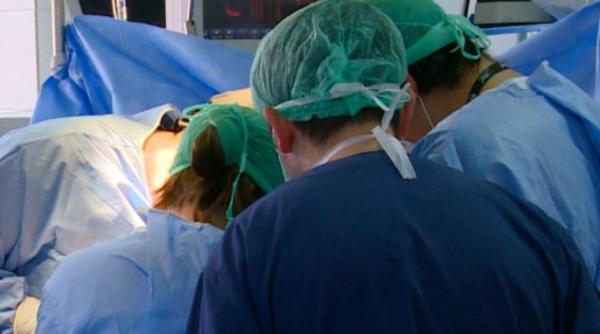 O tânără româncă, aflată în moarte cerebrală, a salvat mai multe vieți. Familia pacientei i-a donat organele