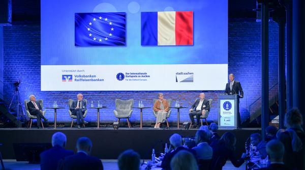 Iohannis, la primirea Premiului „Carol cel Mare”: „Finalizarea integrării României în Schengen ar trebui să fie un obiectiv UE”