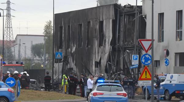 MAE confirmă: Doi cetățeni români, morți în accidentul aviatic de la Milano