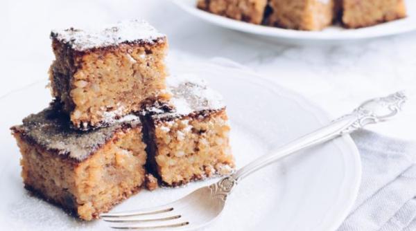 Tort de orez cu cacao. Un desert original, ușor de făcut șu cu doar 140 de calorii