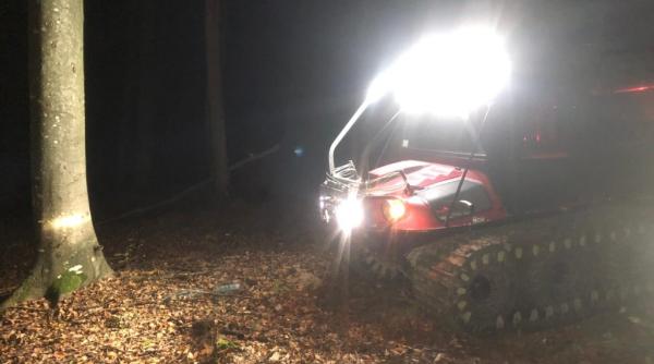 Tânăr român, mort după ce a fost lovit de o bucată de lemn într-o pădure