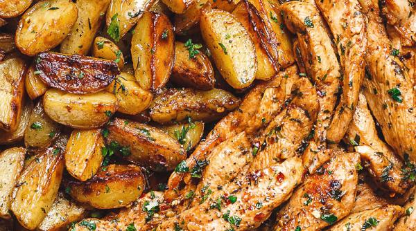 Cea mai rapidă rețetă cu piept de pui. Se face repede și e delicioasă