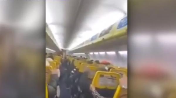 Incident în avionul cu care naționala U21 a României se întorcea din Spania. Selecționer: „Suntem tot timpul expuși, și în autocare, și în avioane“