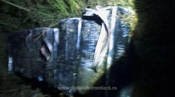 Urmărire ca în filmele polițiste. Un român urmărit național, împușcat în cap