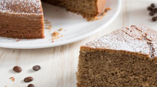 Pandișpan cu cafea, rețeta rapidă. Iese moale, pufos și foarte aromat