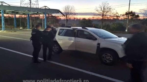 Autocar, oprit la intrarea în România. Un pasager a fost dat jos și arestat imediat de polițiștii de frontieră 