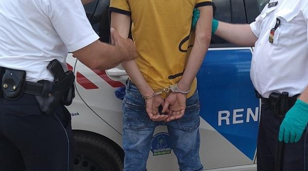 Interlop român, săltat de polițiști la vamă. A comis un jaf de 110.000 euro în Austria