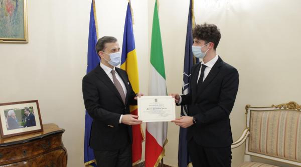 Studentul român eminent, premiat de președintele Italiei, Sergio Mattarella, întâlnire cu ambasadorul George Bologan